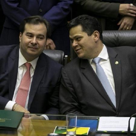 Rodrigo Maia e Davi Alcolumbre prestaram solidariedade aos familiares das 150 mil vítimas de covid-19 - Sérgio Lima/Poder 360