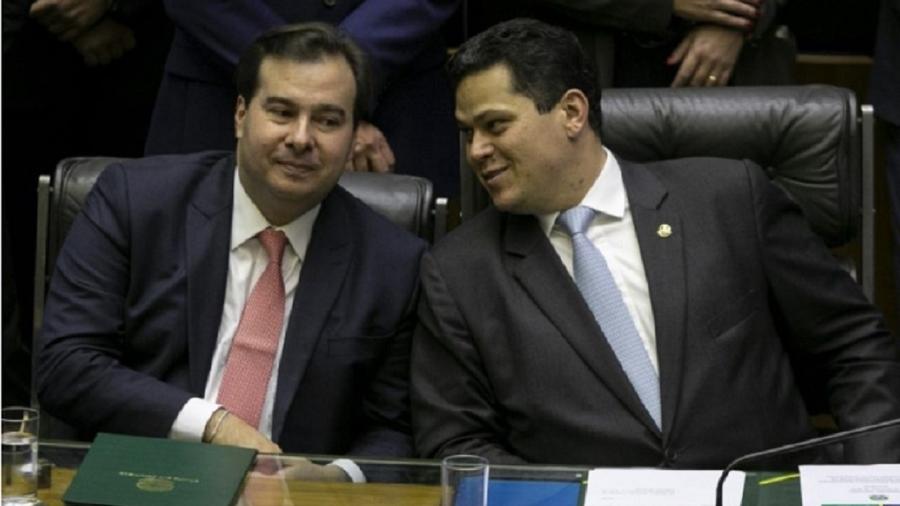 Rodrigo Maia e Davi Alcolumbre: sem eles, o governo já teria caído. Não obstante, serão os alvos dos fascistoides - Sérgio Lima/Poder 360