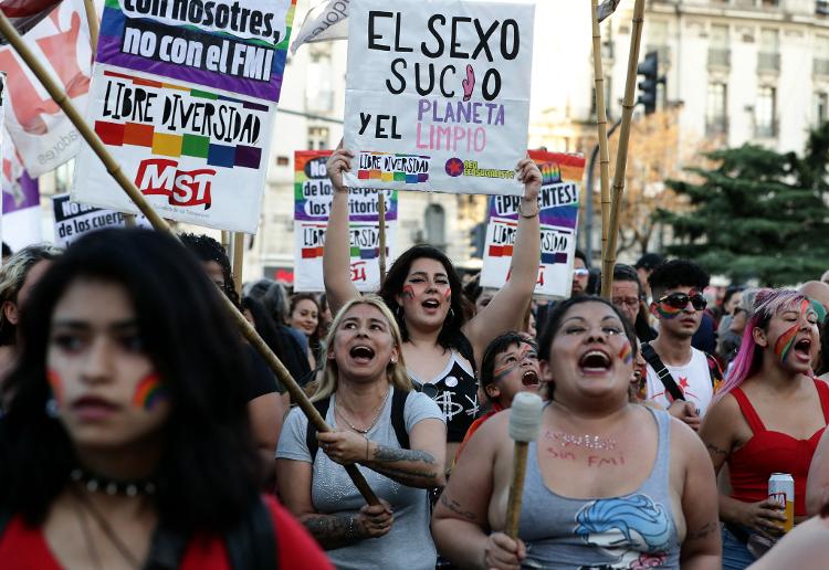 5.nov.2022 - Pending claims also marked the 31st LGBT Pride Parade in Buenos Aires - ALEJANDRO PAGNI / AFP - ALEJANDRO PAGNI / AFP