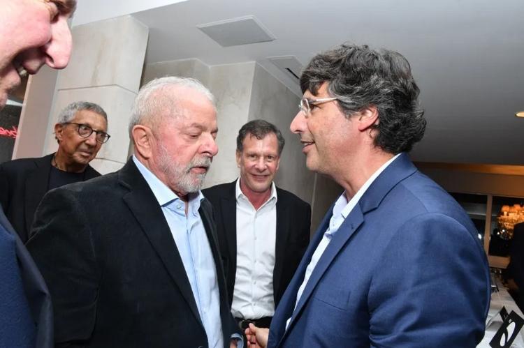 Lula se encontra com André Esteves (ao fundo, Abilio Diniz e João Camargo)