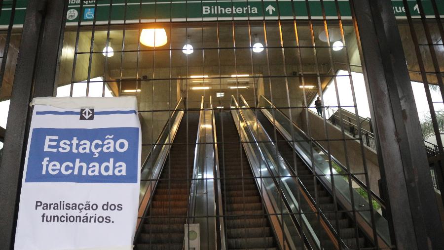03.out.23 - Vista da Estação Tamanduateí, da Linha 2-Verde do Metrô, na zona leste de São Paulo, durante a greve do Metrô e CPTM