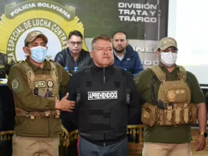 Ex-comandante do exército boliviano é preso por liderar tentativa de golpe