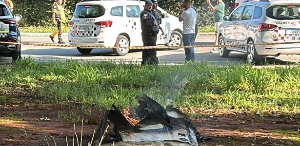 Rastro de fogo e fuselagem em chamas: as imagens após queda de avião em SP