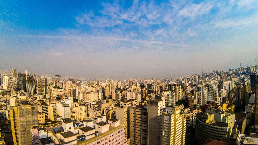 Capital paulista pode bater casa dos 34°C nos próximos dias e ter novo recorde anual -  Cris Faga/NurPhoto via Getty Images