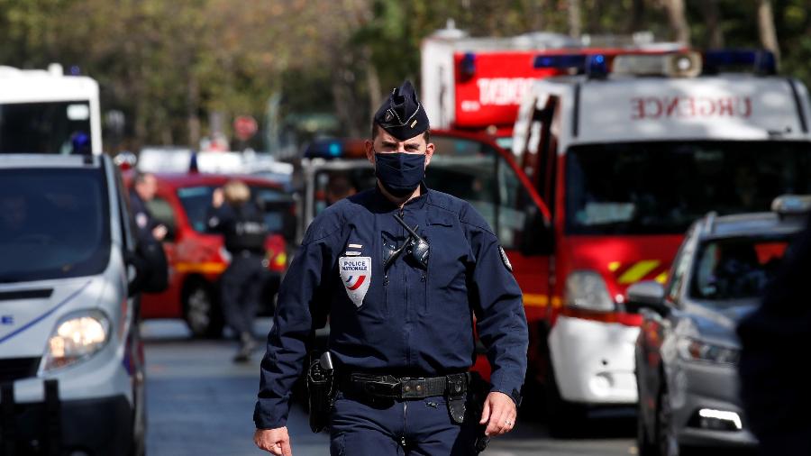Operação policial nas proximidades da antiga redação da revista Charlie Hebdo, em Paris - GONZALO FUENTES