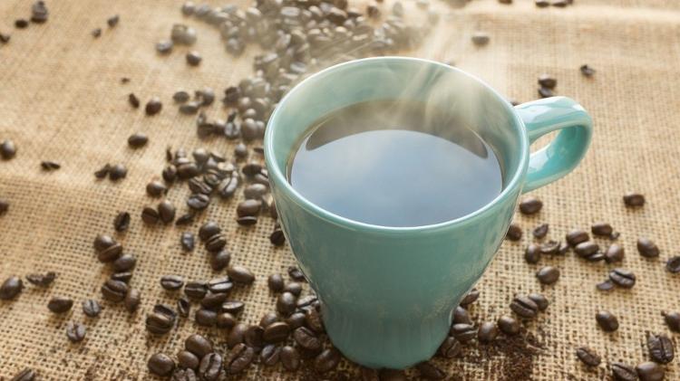 Suncha Tinerva, de 70 anos, foi presa por ter supostamente envenenado o café do marido várias vezes com mata-barata e veneno contra formigas - Pixabay - Pixabay