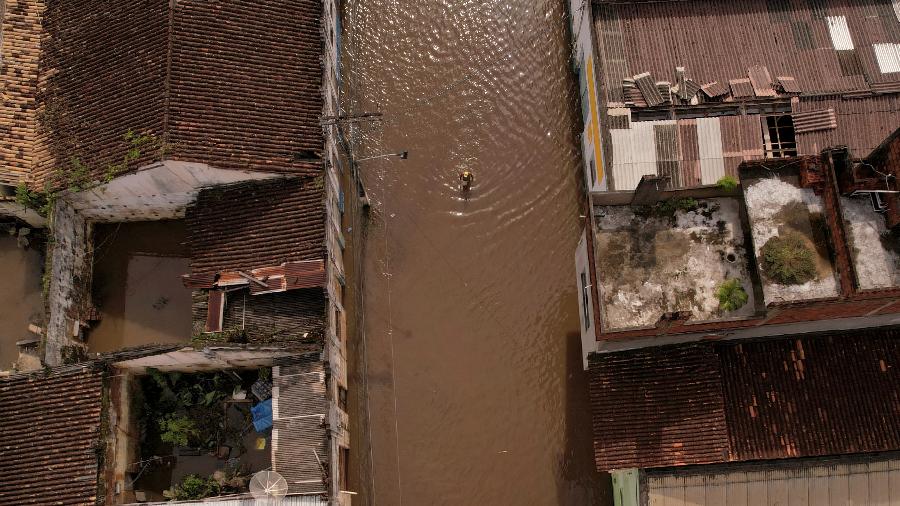 Vista aérea dos estragos deixados pela chuva na cidade de Itajuipe, no estado da Bahia - Amanda Perobelli/Reuters