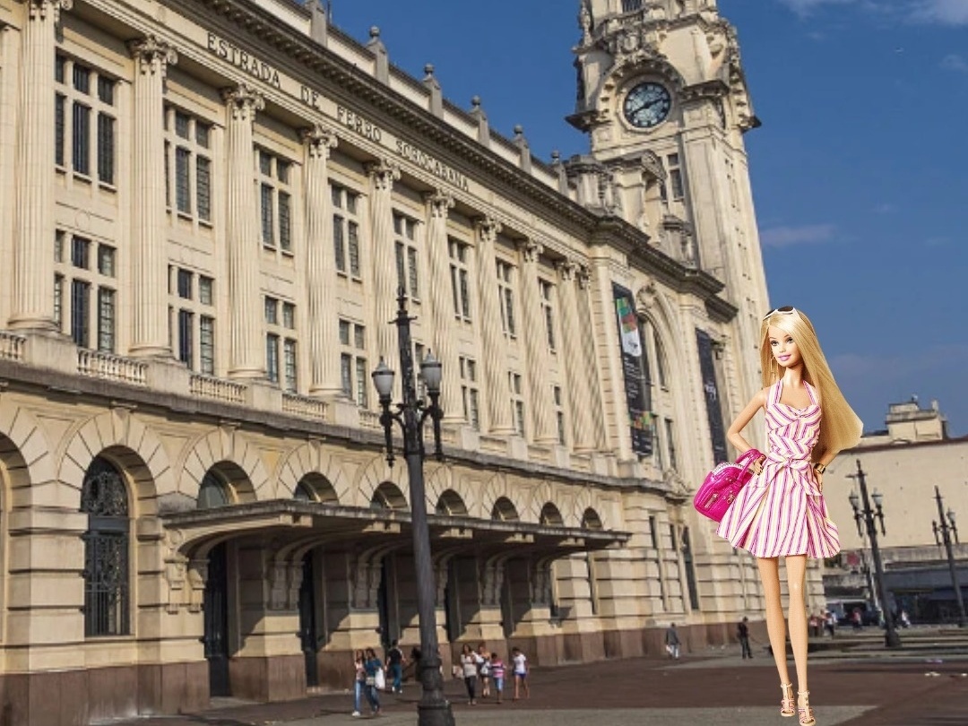 Onda rosa de 'Barbie' invade comércio da 25 de Março, em SP