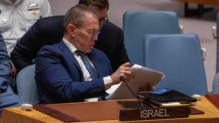 14.abr.2024 - Embaixador de Israel na ONU, Gilad Erdan, durante reunião do Conselho de Segurança