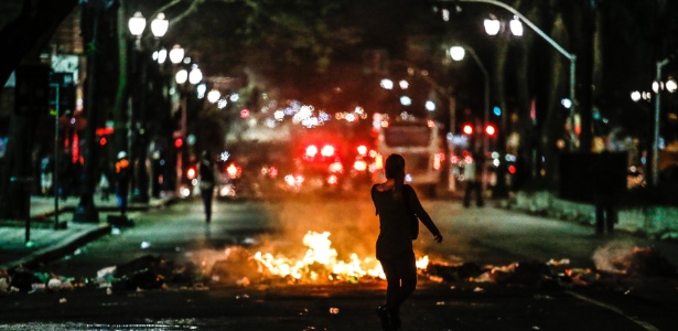 São Paulo tem confrontos entre PM e manifestantes anti-Temer - Júnior Lago/UOL