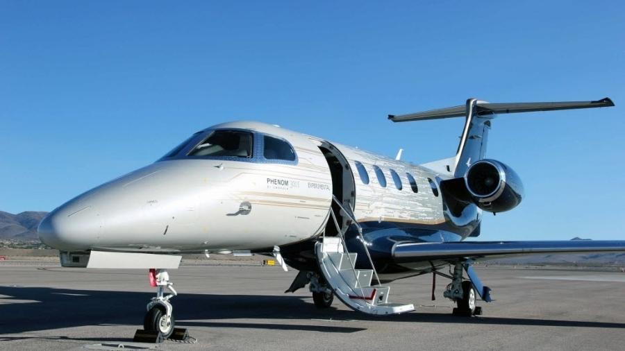 Embraer Phenom 300E: No segmento de aviação executiva, a Embraer entregou seu jato executivo de número 1.500, um Phenom 300E. - Divulgação Embraer/Reuters