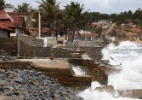 "Derrubou a minha casa": Mar avança, destrói construções e muda cenário no litoral paraibano - Francisco França/UOL