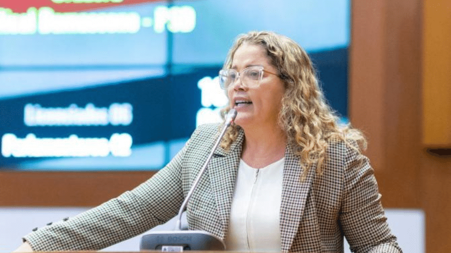 A deputada Mical Damasceno (PSD)