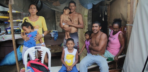 Família de venezuelanos vive em abrigo em Boa Vista, Roraima - Paulo Camilo/ UOL