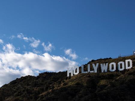 Sinal De Hollywood. Los Angeles California Com Fundo Azul Foto