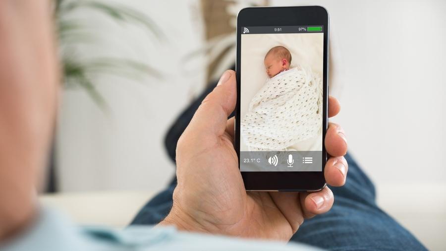 Tem um celular sem uso em casa? Ele pode virar uma babá eletrônica - Getty Images/iStockphoto