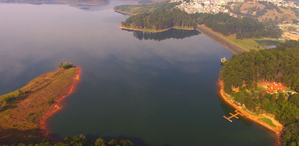 Vista da represa Atibainha, em Nazaré Paulista, interior de SP, neste sábado - Luis Moura/WPP/Estadão Conteúdo