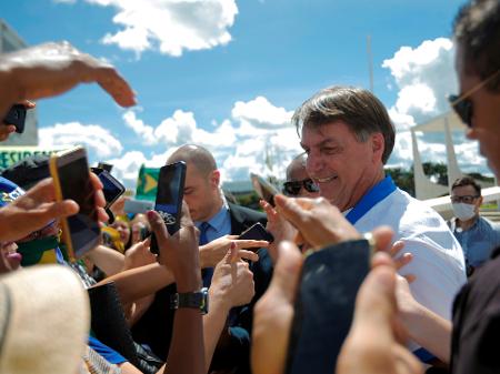 Coronavírus: Bolsonaro é denunciado no TPI por 'crime contra a ...