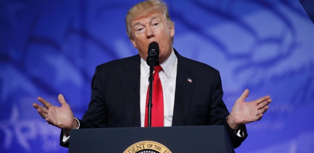 Donald Trump discursa na Conferência de Ação Política Conservadora (CPAC), em National Harbor, Maryland - Kevin Lamarque/ Reuters - 24.fev.2017 