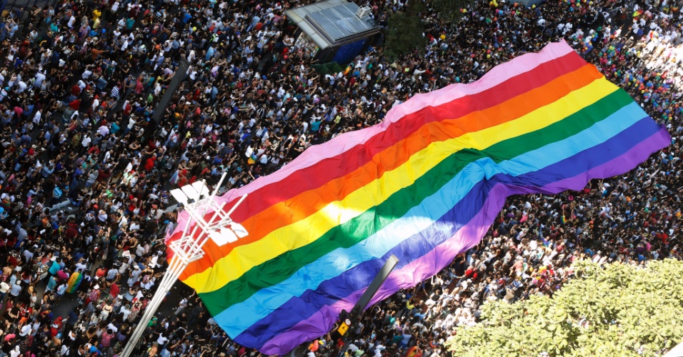 Результат изображения для 21-го ЛГБТ-парада 2017 г.