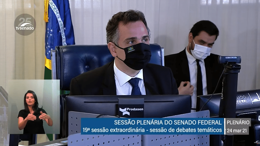 Filipe Martins faz suposto gesto supremacista branco em sessão do Senado - Reprodução/TV Senado
