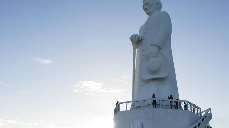 Estátua de Padre Cícero em Juazeiro do Norte, Ceará