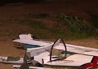 Avião cai em lago de Porto Alegre após menos de 10 min no ar e dono some - Reprodução/RBS TV