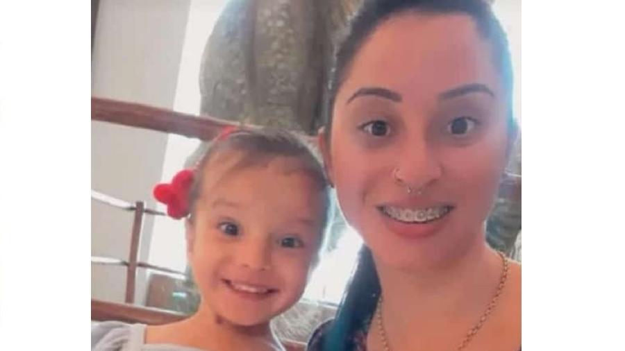 Elaine Barbosa de Sousa, 28, foi morta com a filha de 3 anos a tiros pelo marido dentro de casa - Reprodução/Facebook