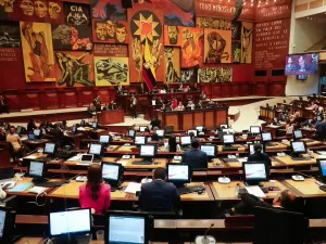 Congresso inicia processo de impeachment contra ministra do Interior do Equador