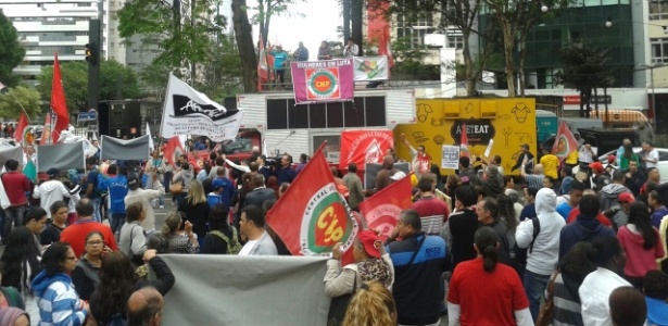 Manifestantes se concentram para Grito dos Excluídos em SP - Wellington Ramalhoso/UOL