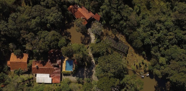 Vista aérea do sítio de Atibaia frequentado por Lula e família
