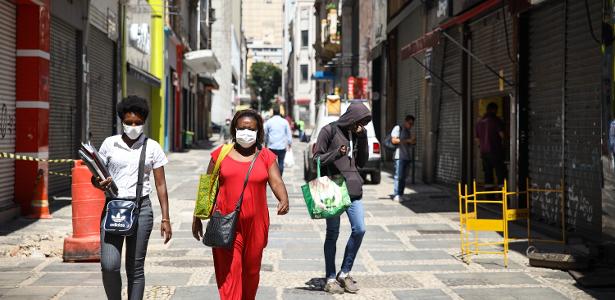 25.mar.2020 - Pouca movimentação nas ruas da cidade de São Paulo (SP) durante quarentena por causa do coronavírus