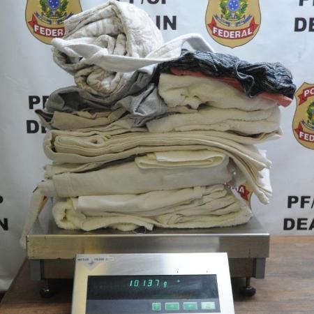 PF apreendeu roupas engomadas com cocaína no Aeroporto Internacional de SP - Divulgação/Polícia Federal