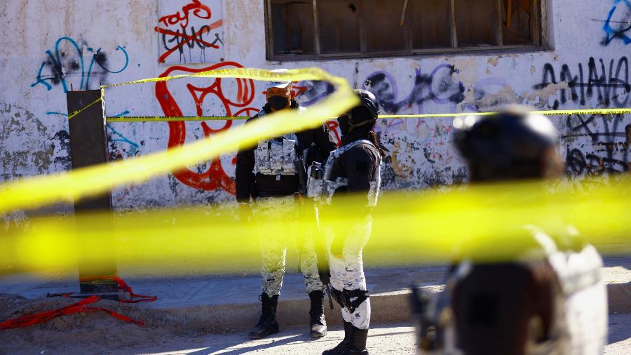 12.fev.2022 - Membros da Guarda Nacional Mexicana no local onde criminosos mataram pessoas durante um velório em Ciudad Juárez - Jose Luis Gonzalez/Reuters