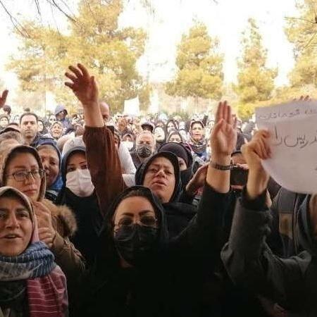 Mulheres protestam no Irã  - IRNA