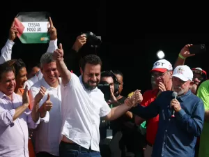 Zambelli e MDB pedem punições por Lula pedir votos em Boulos no 1º de Maio