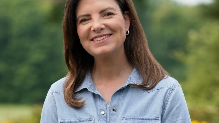 Kelly Ayotte será a nova governadora de New Hampshire