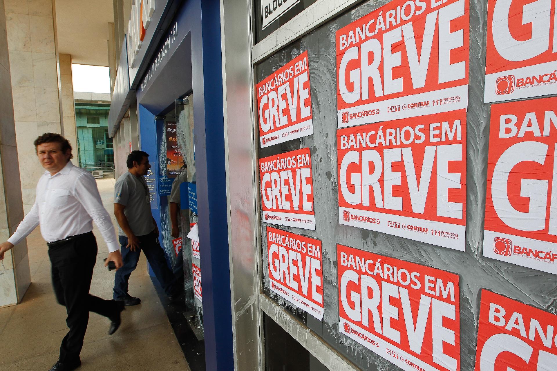 Greve, bancários, Caixa - undefined