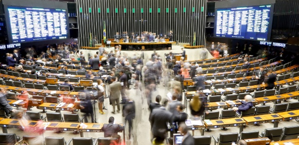 Sessão que iria analisar vetos presidenciais foi encerrada com 223 deputados - Pedro Ladeira/Folhapress