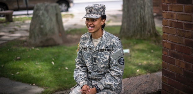 A cadente Simone Askew, na Academia Militar dos EUA, em West Point, Nova York - Hilary Swift/The New York Times