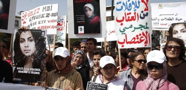 Protesto a violência sexual contra mulheres nas ruas do Marrocos (17/03/2012) - AFP