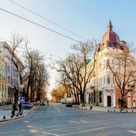 Embora Ucrânia e Rússia tenham origens históricas comuns, a parte ocidental possui laços mais próximos com seus vizinhos europeus, particularmente a Polônia - Getty Images