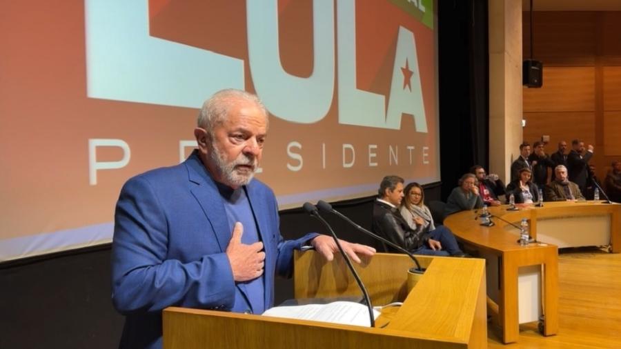 Lula em encontro com a comunidade brasileira no Instituto Universitário de Lisboa, em Portugal - Reprodução/Facebook