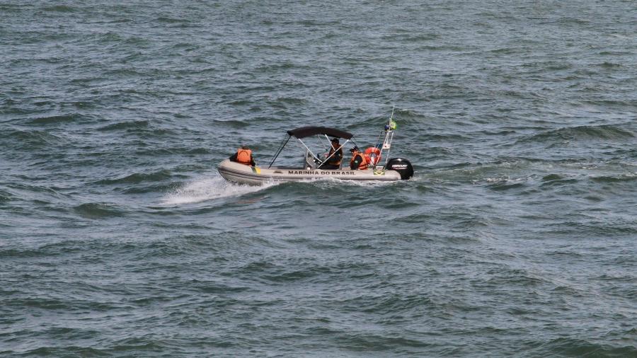 Em foto de arquivo, homens da Marinha monitoram atividade em Santa Catarina - Marinha do Brasil/Flickr