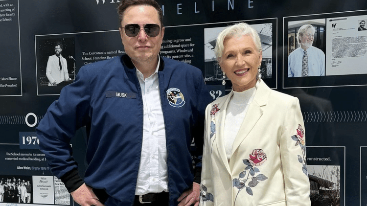 Elon Musk e a mãe, Maye