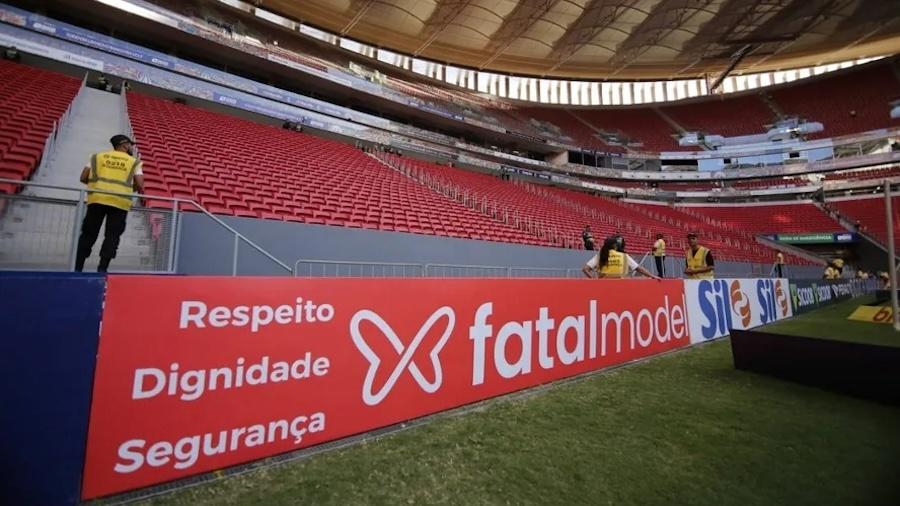 Com 50 mil anunciantes ativos, a Fatal Model patrocina times de futebol e aposta no discurso de valorização de acompanhantes 