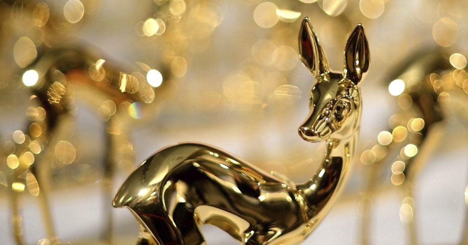 11.nov.2015 - Estatueta do prêmio Bambi 2015 em Berlim (Alemanha)