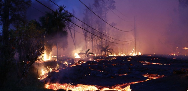 Lava do vulcão Kilauea avança em área residencial em Leilani Estates, no Havaí - Mario Tama/Getty Images