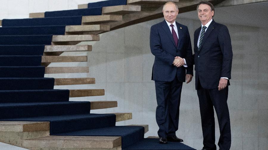 Bolsonaro e Putin posam juntos na reunião dos Brics - Pavel Golovkin/Pool via REUTERS 