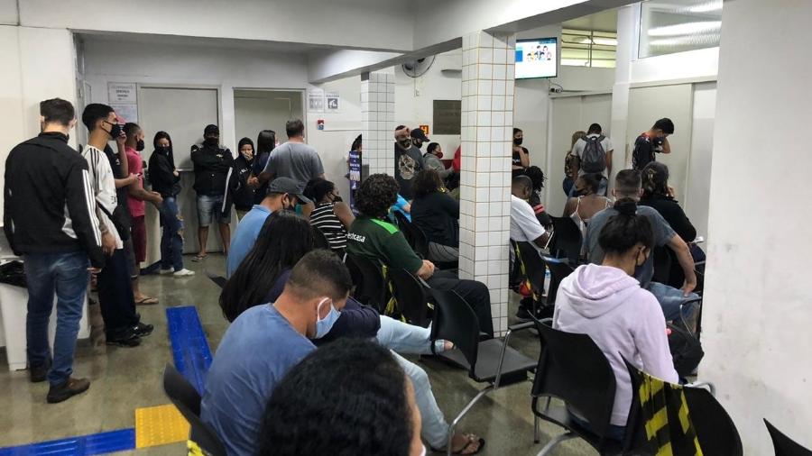 Sala de espera lotada no Pronto Socorro do Hospital Municipal da Lapa - Lucas Borges Teixeira/UOL